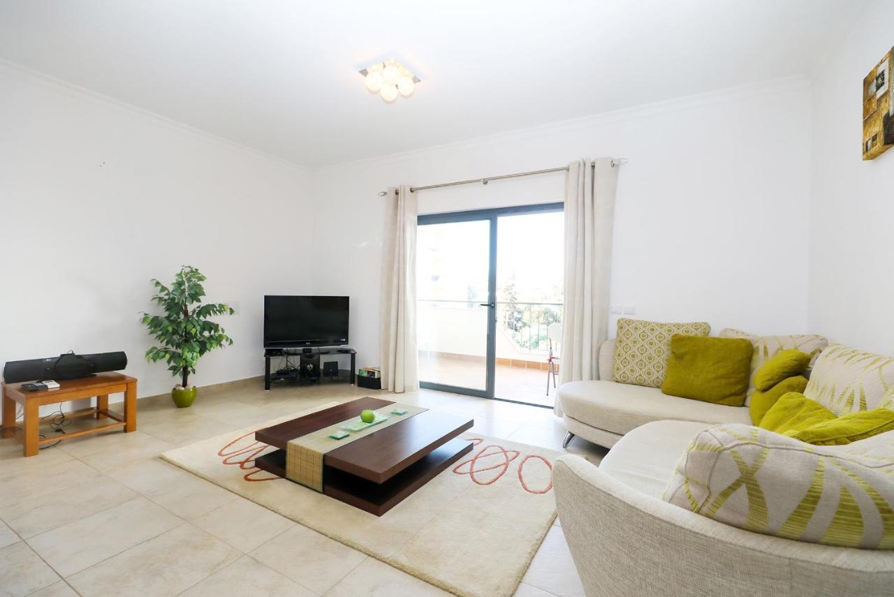 A68 - Palmeiras Paz Apartment Lagos Luaran gambar