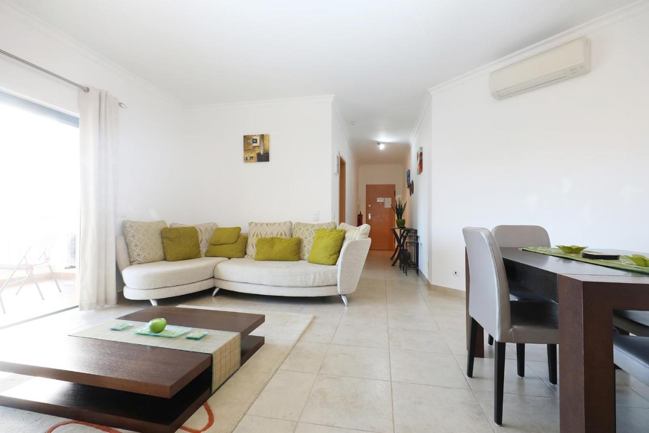 A68 - Palmeiras Paz Apartment Lagos Luaran gambar