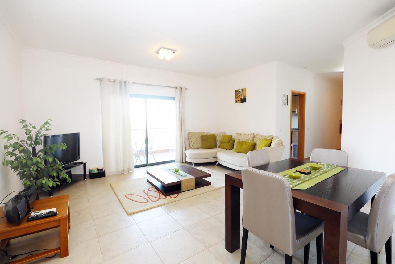 A68 - Palmeiras Paz Apartment Lagos Luaran gambar