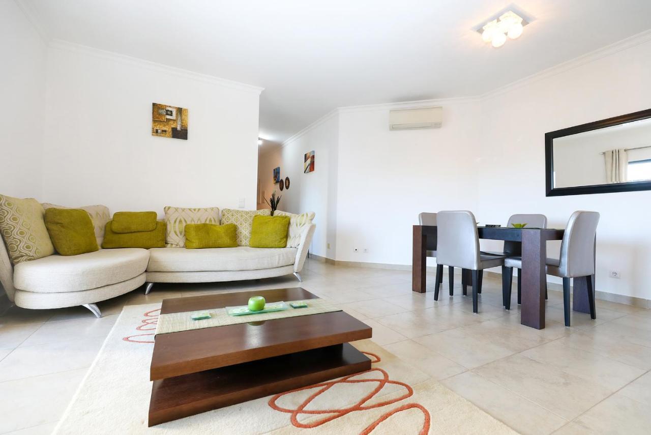 A68 - Palmeiras Paz Apartment Lagos Luaran gambar