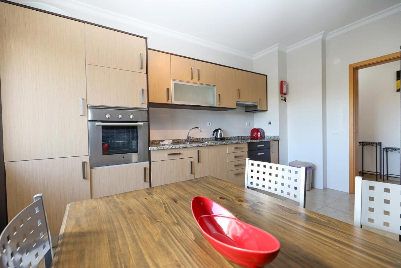 A68 - Palmeiras Paz Apartment Lagos Luaran gambar