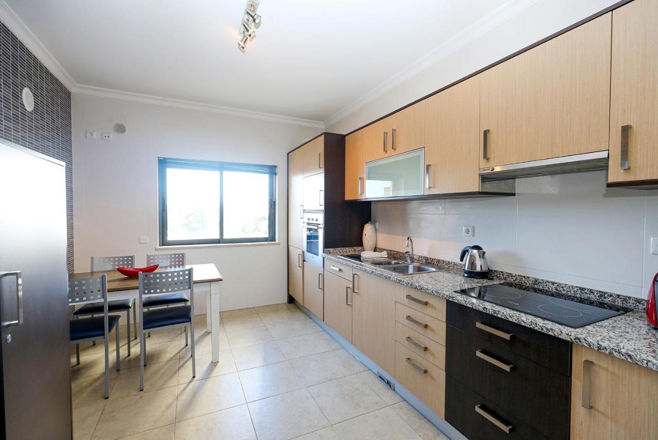 A68 - Palmeiras Paz Apartment Lagos Luaran gambar