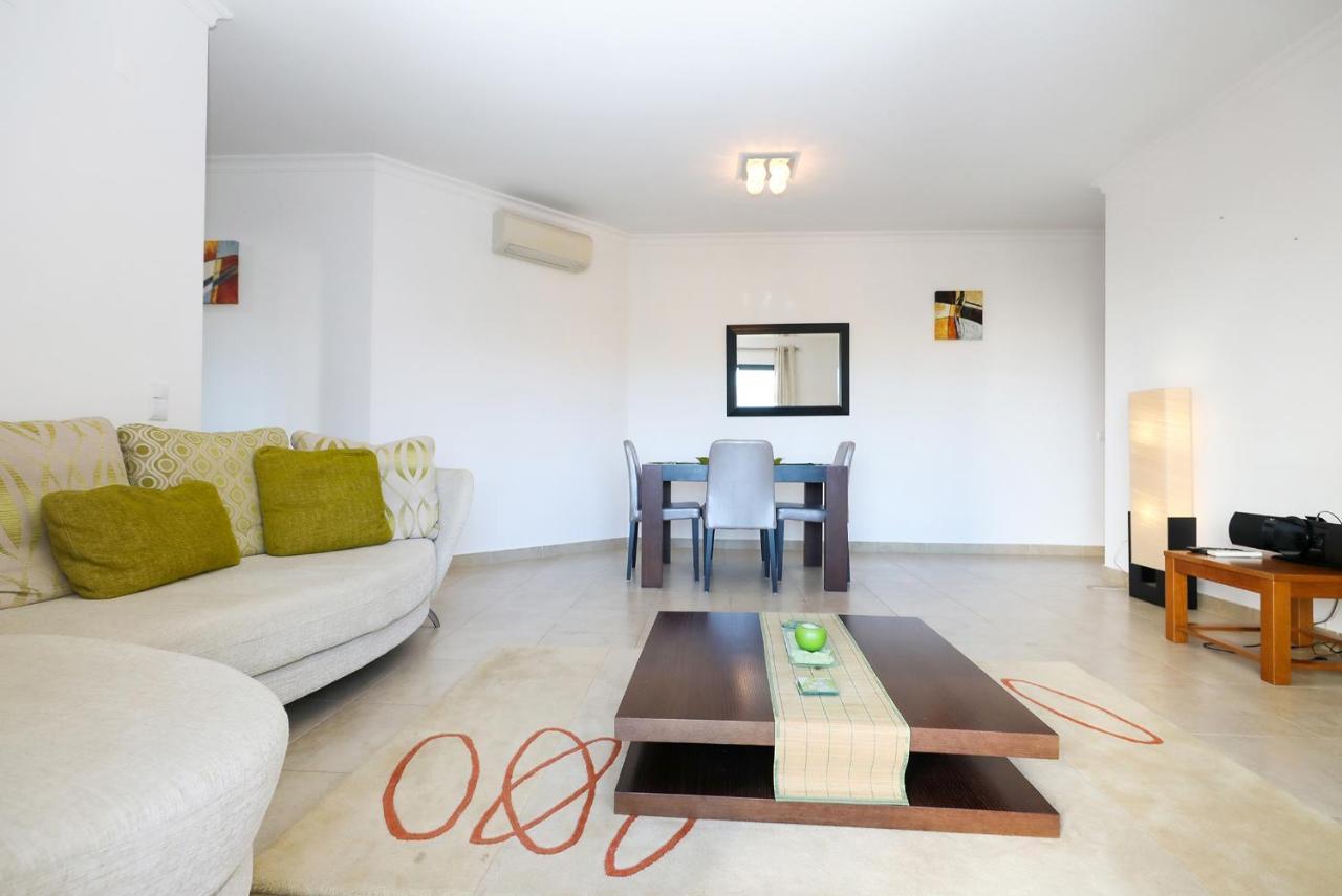 A68 - Palmeiras Paz Apartment Lagos Luaran gambar
